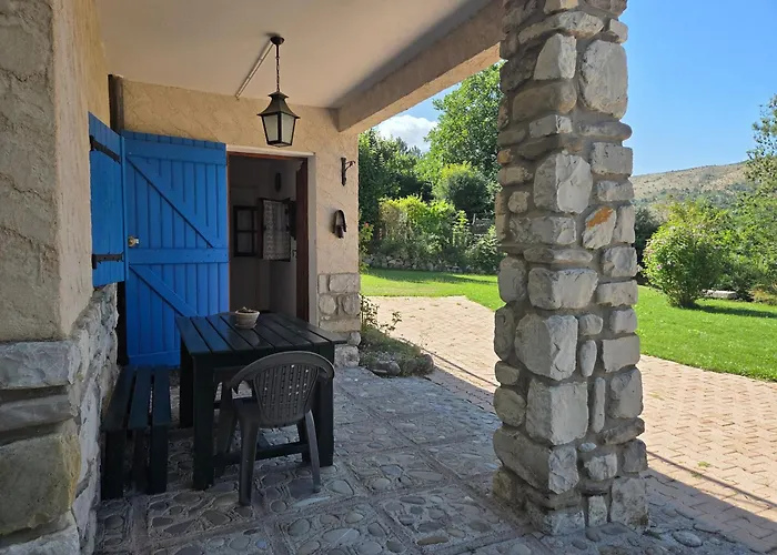 Couette-café Aurelia Verdon Angles (Alpes-de-Haute-Provence)